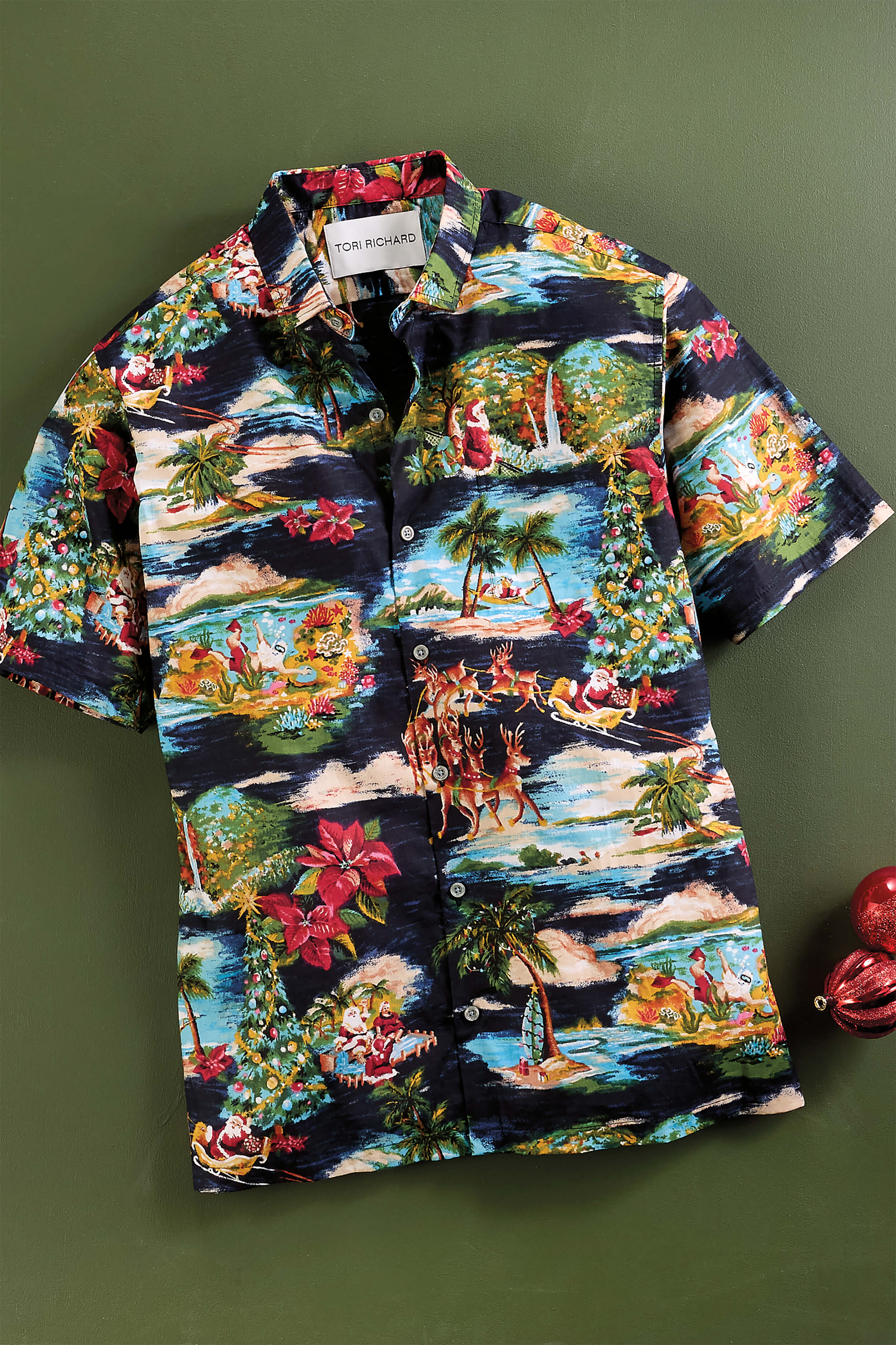 Tori Richard Short Sleeve Sleighcation Lawn Camp Shirt
